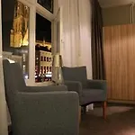 Stadshotel De Klok 3*