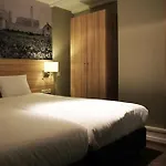 Stadshotel De Klok מלון 3*