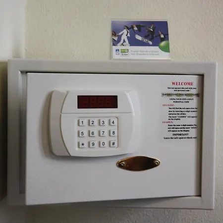 スタンズホテル デ クロック ブレッダ