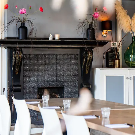 Stadshotel De Klok 호텔 브레다