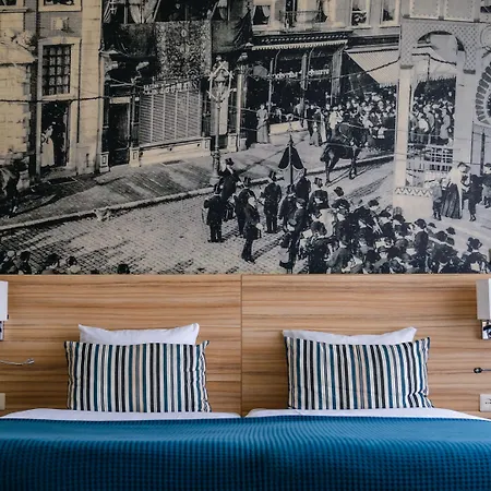 Stadshotel De Klok 3*