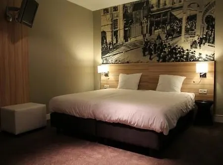 Stadshotel De Klok 3*