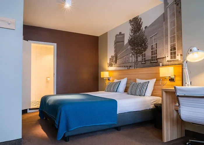 Stadshotel De Klok 3*