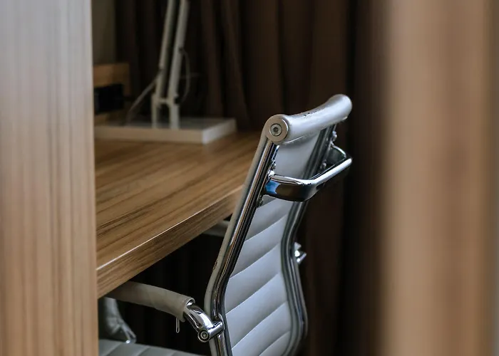 호텔 Stadshotel De Klok 3*