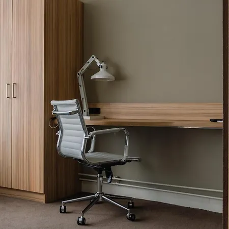 Stadshotel De Klok Otel