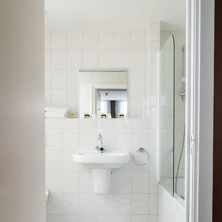 Stadshotel De Klok Otel 3*