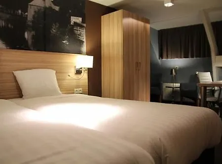 Stadshotel De Klok Otel Breda