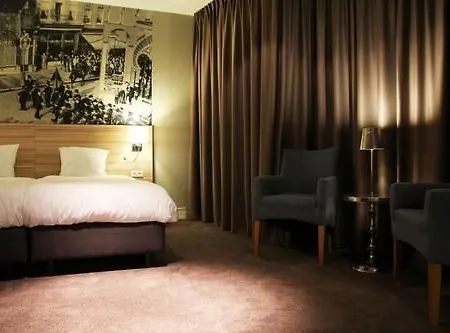 Stadshotel De Klok 3*