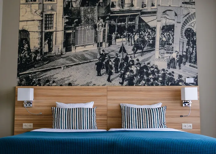 Stadshotel De Klok 3*